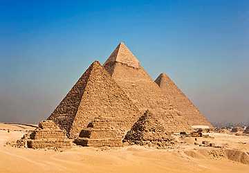 Top 10 Iconic Landmarks Around the World Worth Visiting